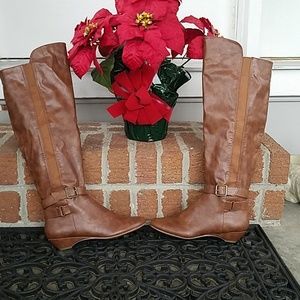 EUC!! "ZILCH", SIZE 6M MADDEN GIRL BOOTS
